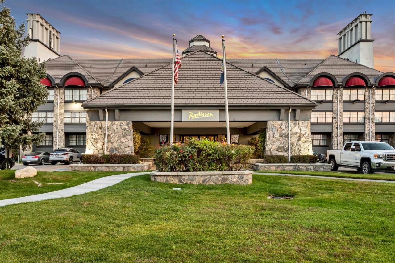 Radisson Hotel Salt Lake City Airport Εξωτερικό φωτογραφία
