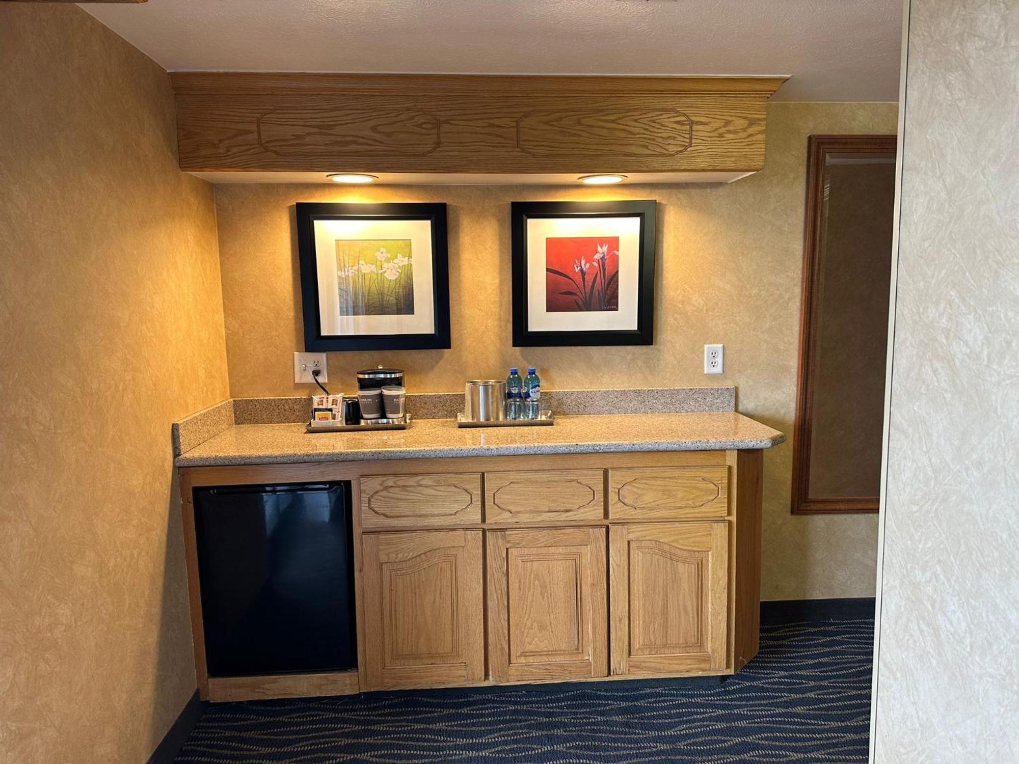 Radisson Hotel Salt Lake City Airport Εξωτερικό φωτογραφία